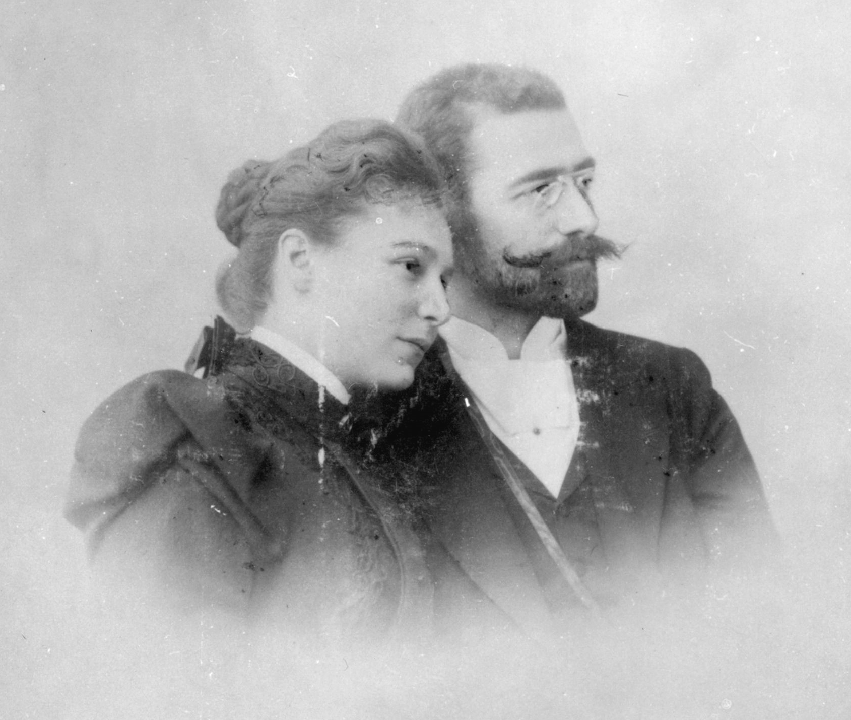 Leo Baeck with his fiancée Natalie Hamburger in 1898 (collection of the Leo Baeck Institute, New York)